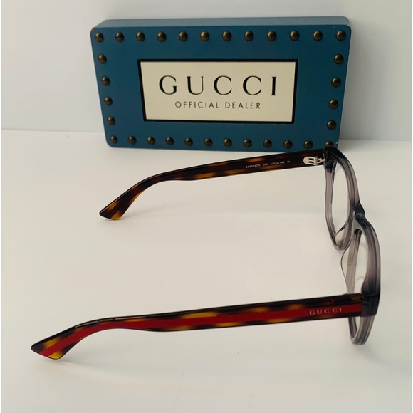 Gucci's GG0004ON features soft lines frames acetate front. Iconic web effect - Picture 8 of 16